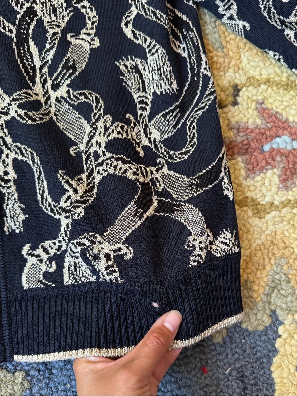 St. John Sport Knit Cardigan Black + Gold Metallic Chain Pattern SZ Small FLAWED - Picture 2 of 9
